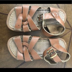 Toddler brown saltwater sandals